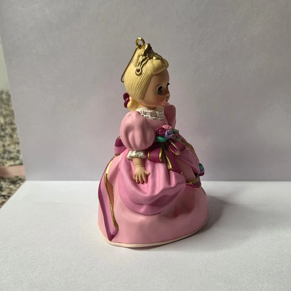 Hallmark Keepsake Ornament 1996 Madame Alexander Cinderella 1995 Doll Series